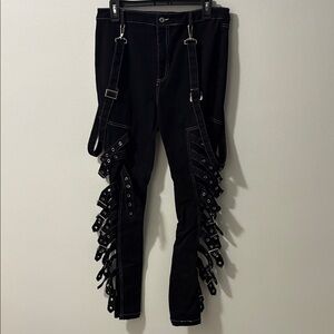 Fashion Nova Black Strap-Detail Women’s Overalls Jeans